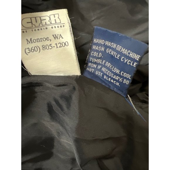 CAT Licensed Merchandise Caterpillar Turning Point Vintage Nylon Puffer Jacket - Picture 15 of 15